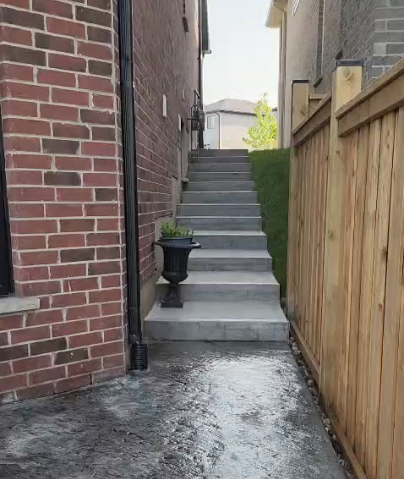 Side entrance concrete London Ontario Kenan Construction